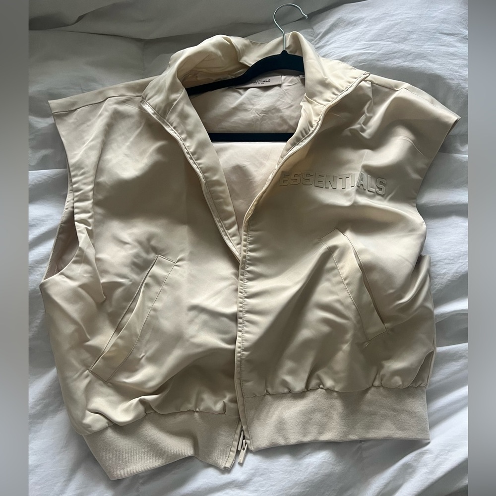 Essentials Fog Vest - image 1